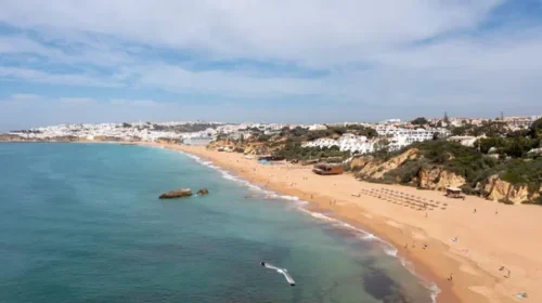 Escapadinhas a Albufeira: Onde a Beleza Encontra a Aventura