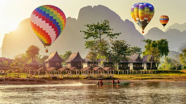Balonismo em Laos