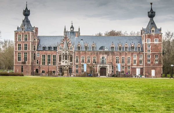 Universidade Católica