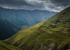 Descobrir a Geórgia: Uma Viagem Pelos Encantos do Cáucaso